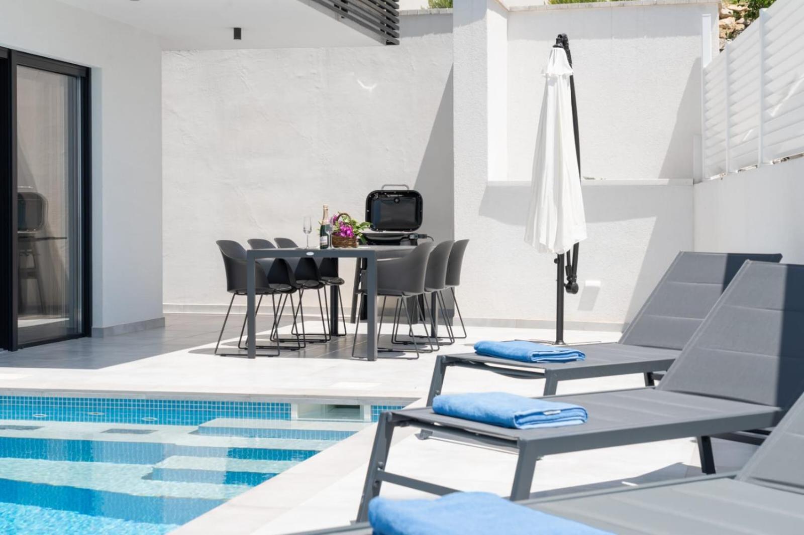 Apartment Andro Ii