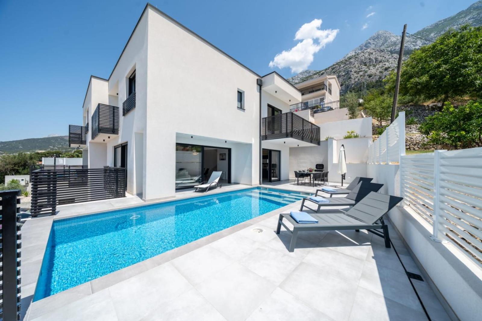 Andro Ii Apartment Makarska