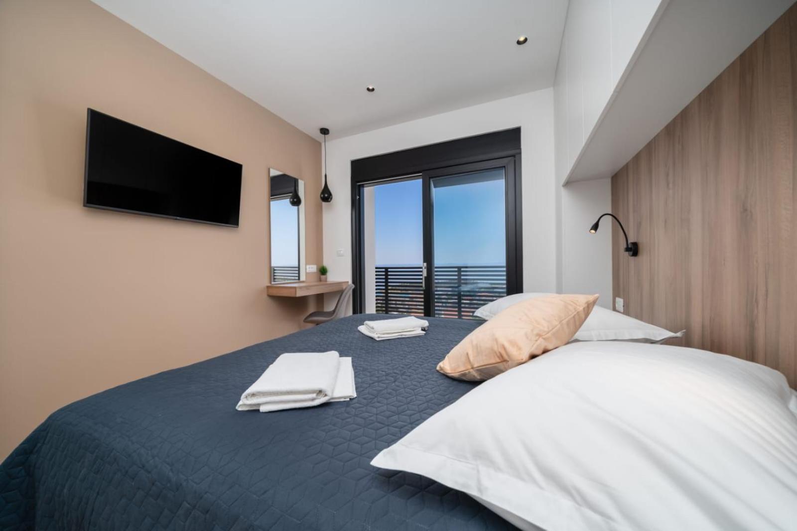Apartment Andro Ii