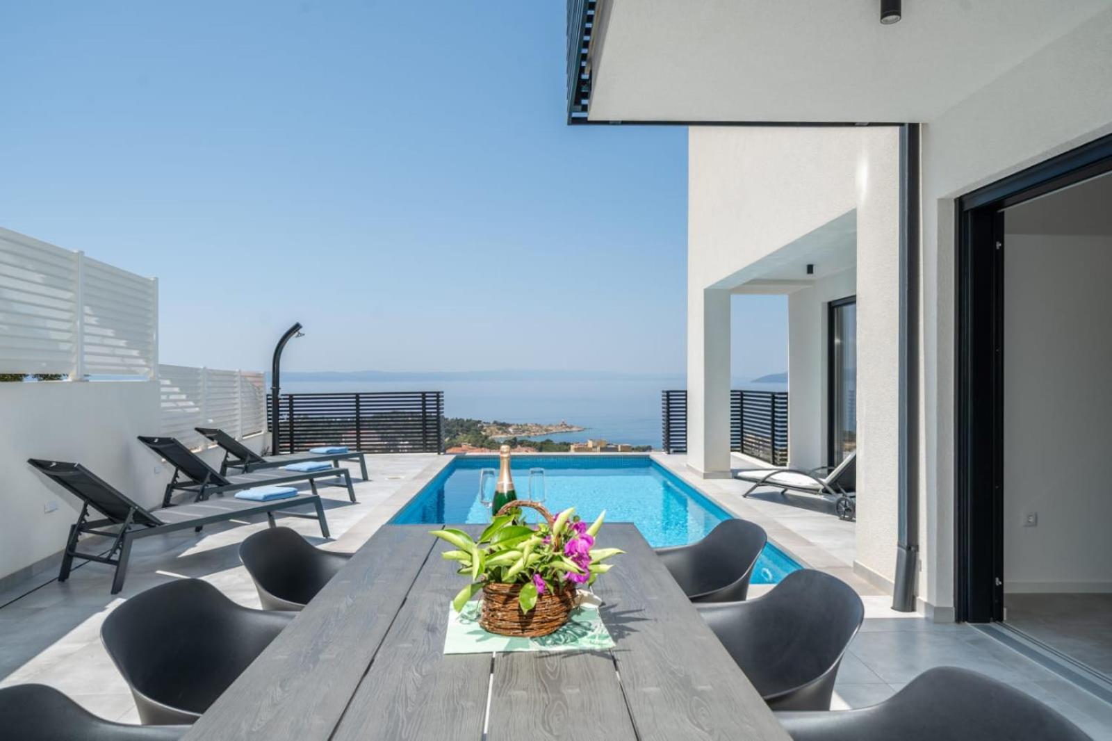 Andro Ii Apartment Makarska