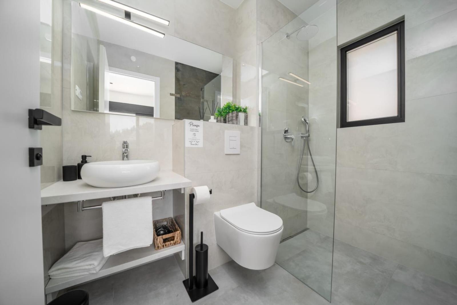 Andro Ii Apartment Makarska